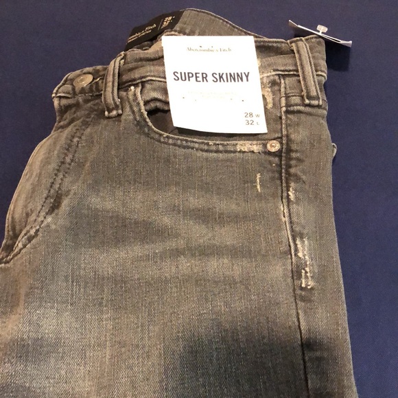 Abercrombie & Fitch super skinny stretch NWT size 28X32 - Picture 2 of 7